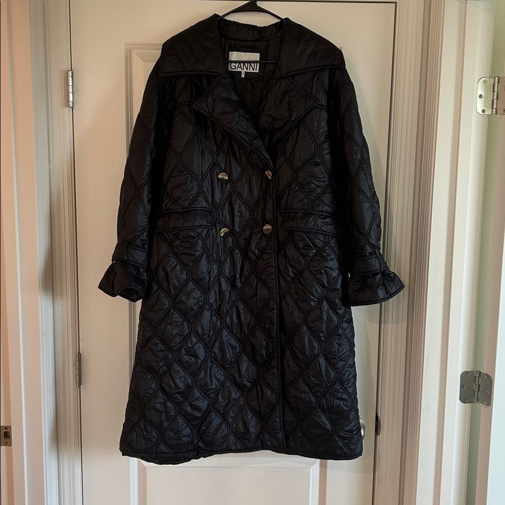 GANNI Women's Elegant Navy Shiny Quilted Coat - Picture 4 of 15